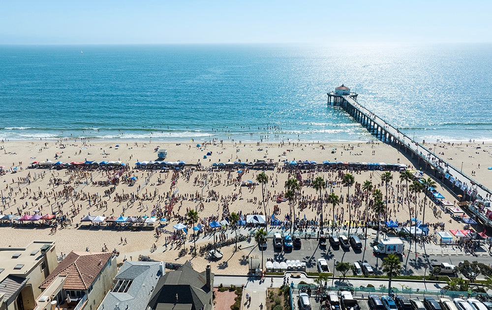 Approach - Manhattan Beach 6-Man Volleyball Photos